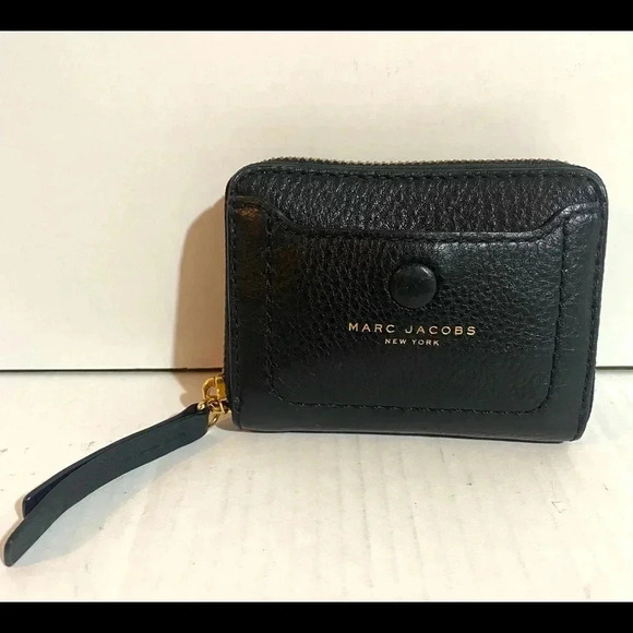 Marc Jacob’s black leather wallet - Picture 8 of 8